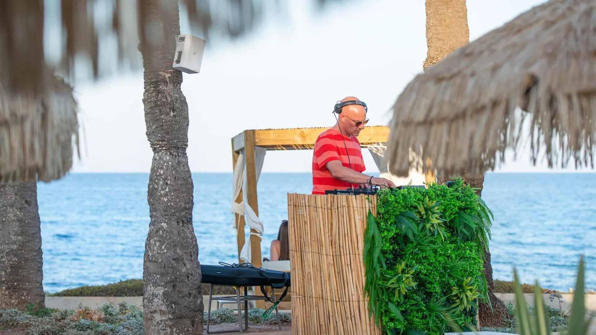 Hotel Atolon & Kaafu Beach Club Cala Bona  4*, Cala Bona (Mallorca)